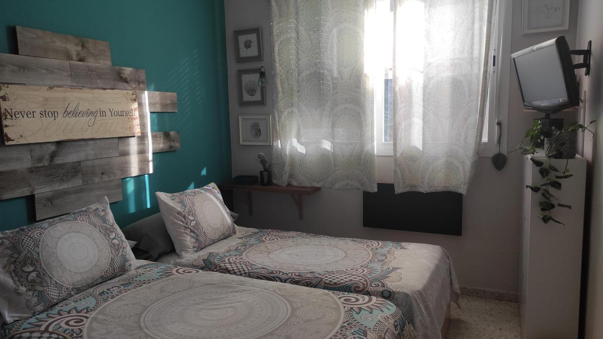 Habitacion Doble Con Aseo Compartido Coria del Río Exterior foto
